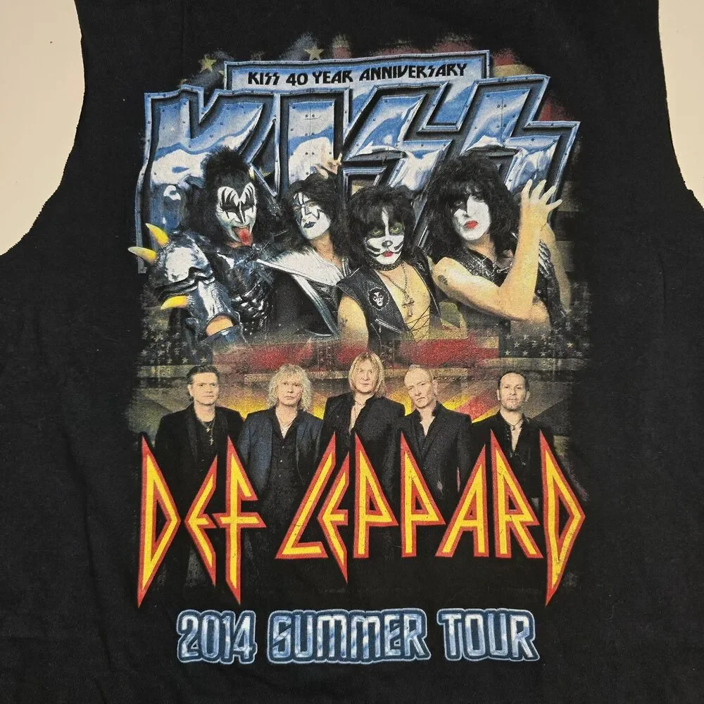 Kiss/Def Leppard 40 Year Anniversary 2014 Summer Tour Size M Cutoff Sleeve